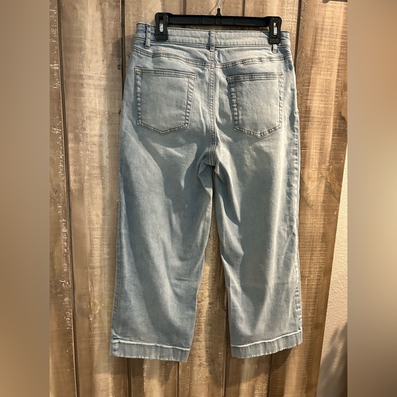 Garnet Hill Wide Leg, High Waist Jeans, Size 28. - Picture 8 of 9